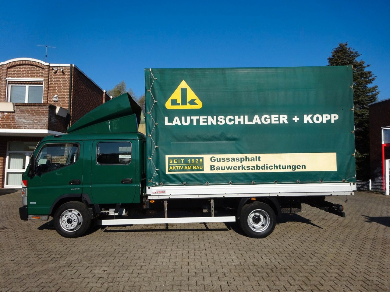 FUSO 7C180D Canter mit Doppelkabine 4x2 - Tenteli kamyonet, Çift kabin kamyonet: fotoğraf 3 FUSO 7C180D Canter mit Doppelkabine 4x2 - Tenteli kamyonet, Çift kabin kamyonet: fotoğraf 3
