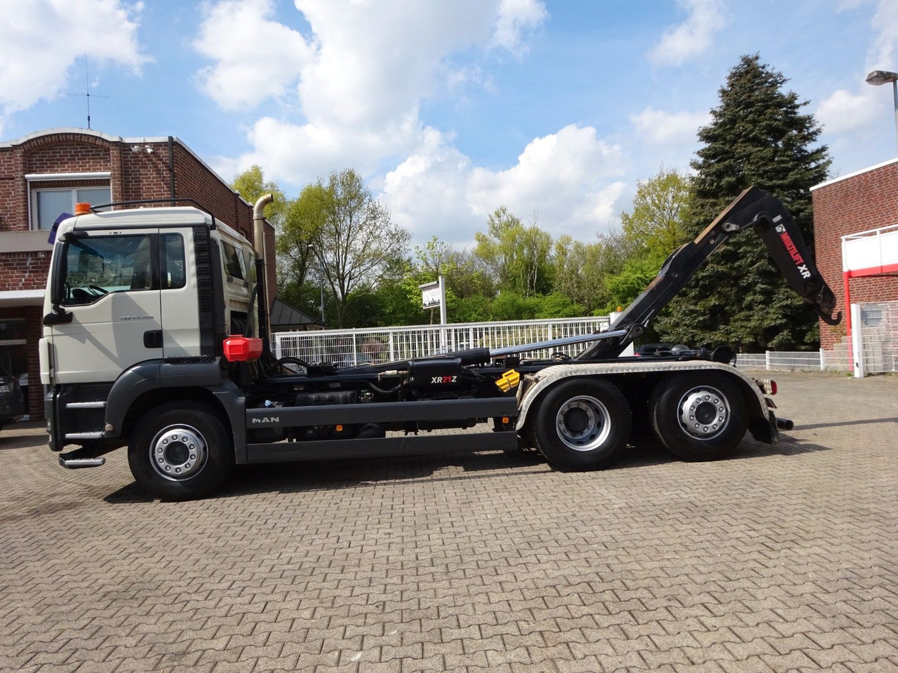 MAN 26.320 Multilift Abroller mit Lift+Lenkachse - Kancalı yükleyici kamyon: fotoğraf 5 MAN 26.320 Multilift Abroller mit Lift+Lenkachse - Kancalı yükleyici kamyon: fotoğraf 5