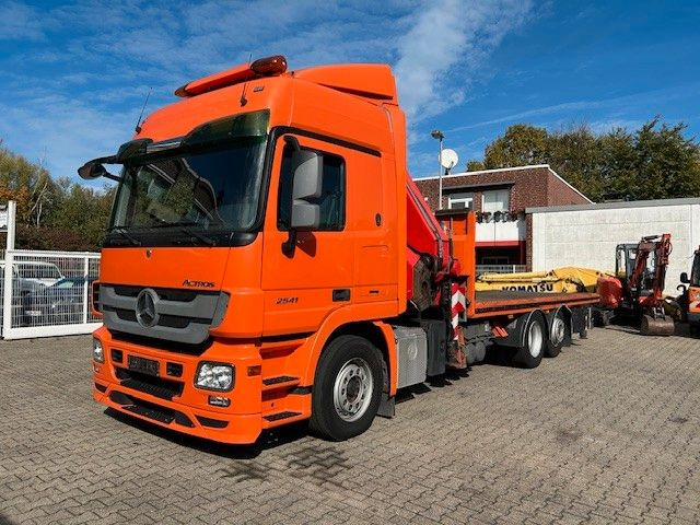 Mercedes-Benz 2541 Actros Plattform + FASSI Kran 6X2 - Vinçli kamyon: fotoğraf 2 Mercedes-Benz 2541 Actros Plattform + FASSI Kran 6X2 - Vinçli kamyon: fotoğraf 2