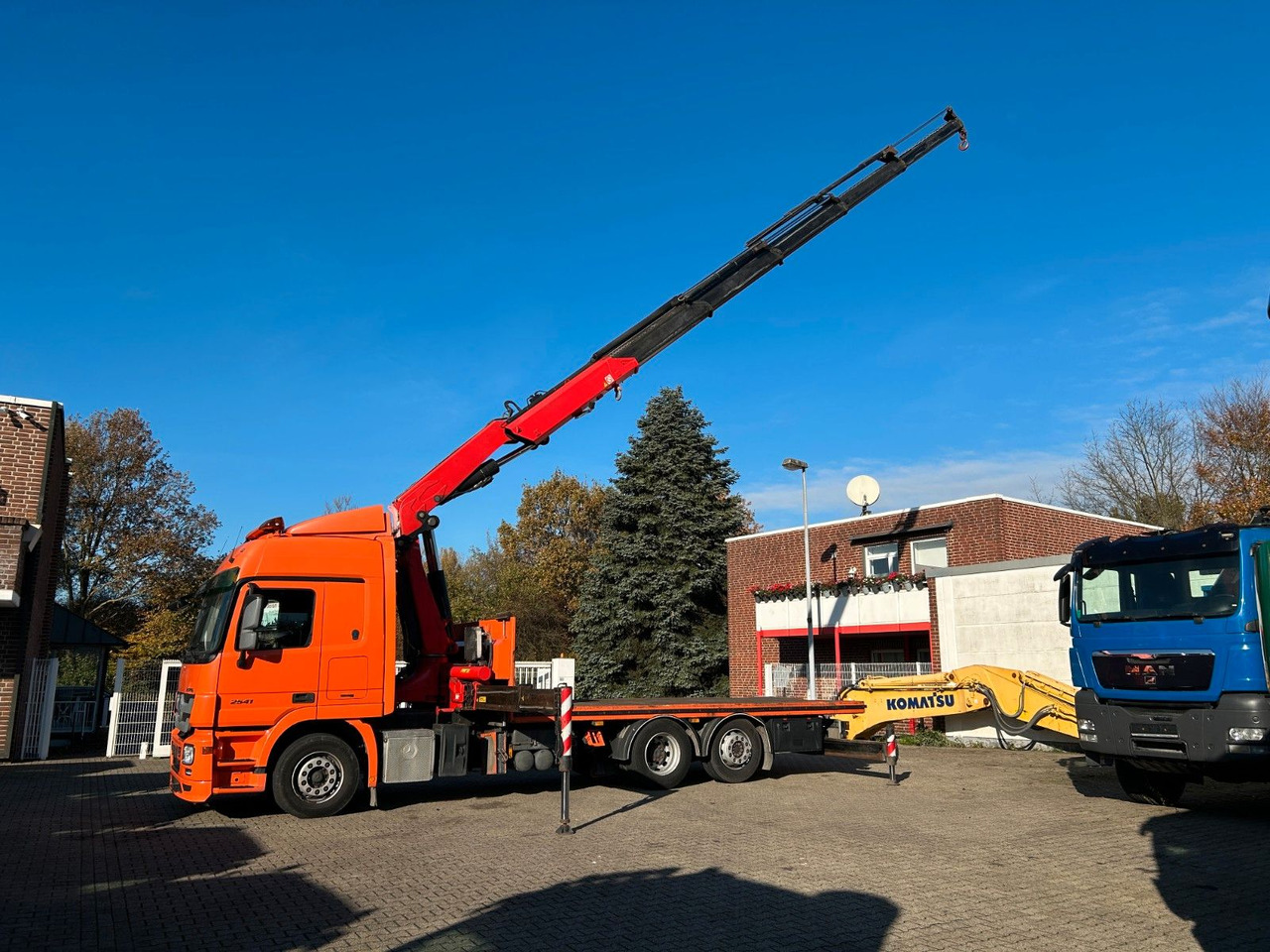 Mercedes-Benz 2541 Actros Plattform + FASSI Kran 6X2 - Vinçli kamyon: fotoğraf 2 Mercedes-Benz 2541 Actros Plattform + FASSI Kran 6X2 - Vinçli kamyon: fotoğraf 2