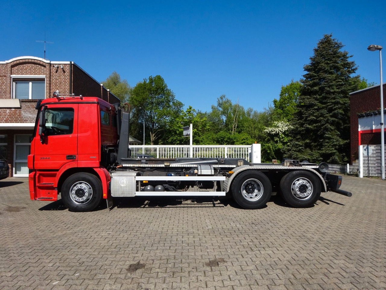 Mercedes-Benz 2544 Actros GERGEN Abroller + Lift-Lenkachse - Kancalı yükleyici kamyon: fotoğraf 4 Mercedes-Benz 2544 Actros GERGEN Abroller + Lift-Lenkachse - Kancalı yükleyici kamyon: fotoğraf 4