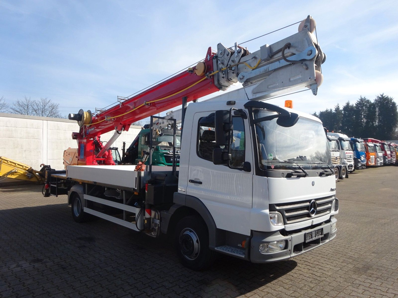 Yeni Vinçli kamyon Mercedes-Benz 818 Atego + Böcker AK 32 Meter Dachdeckerkran: fotoğraf 8