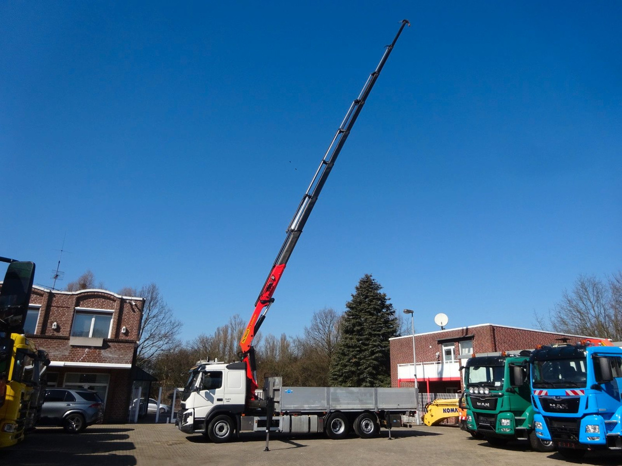 Volvo FMX 540 Pritsche + PK 33002 Kran 6x2 - Vinçli kamyon: fotoğraf 3 Volvo FMX 540 Pritsche + PK 33002 Kran 6x2 - Vinçli kamyon: fotoğraf 3