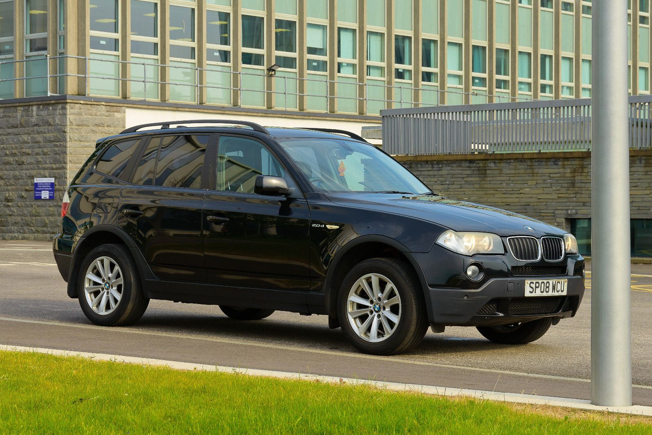 BMW X3 2.0 Diesel 4x4 **RHD** *3 100 € - SUV: fotoğraf 1 BMW X3 2.0 Diesel 4x4 **RHD** *3 100 € - SUV: fotoğraf 1