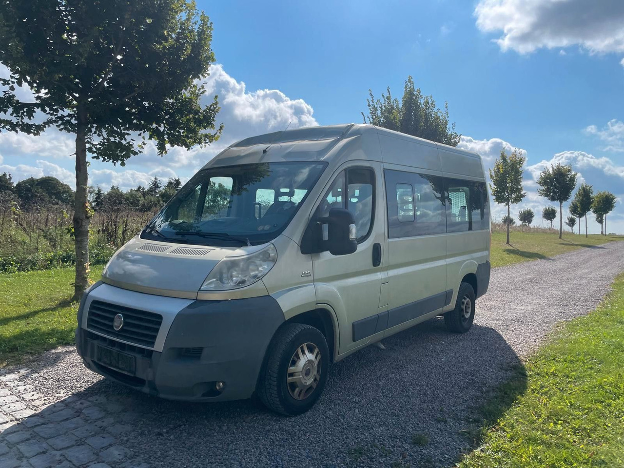 Fiat Ducato Luxusbus Panorama *9 Seats Handicap Lift - Minivan: fotoğraf 1 Fiat Ducato Luxusbus Panorama *9 Seats Handicap Lift - Minivan: fotoğraf 1
