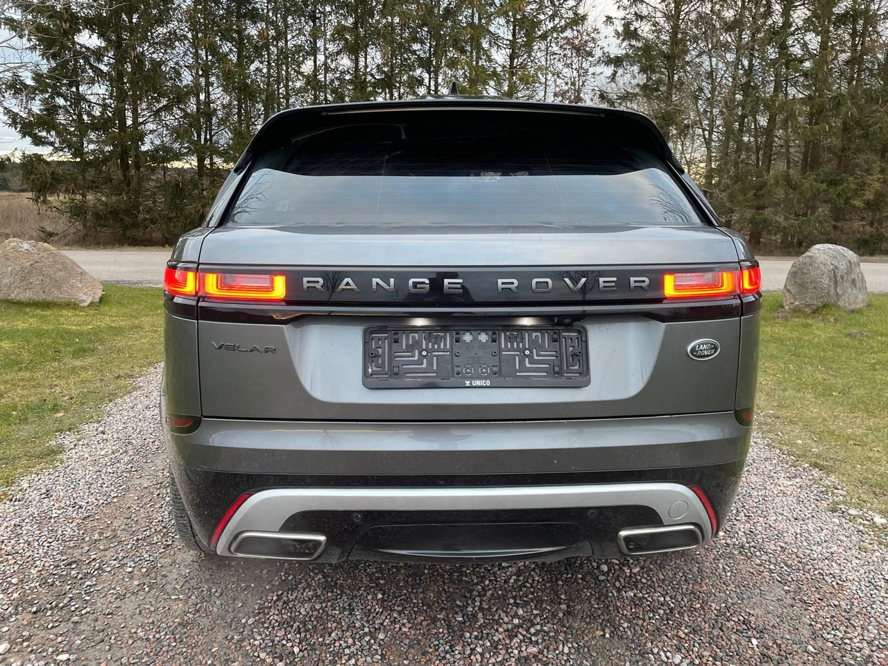SUV Land Rover Range Rover Velar R-Dynamic 3.0D 4WD Land Rover Range Rover Velar R-Dynamic 3.0D 4WD *RESERVED: fotoğraf 7