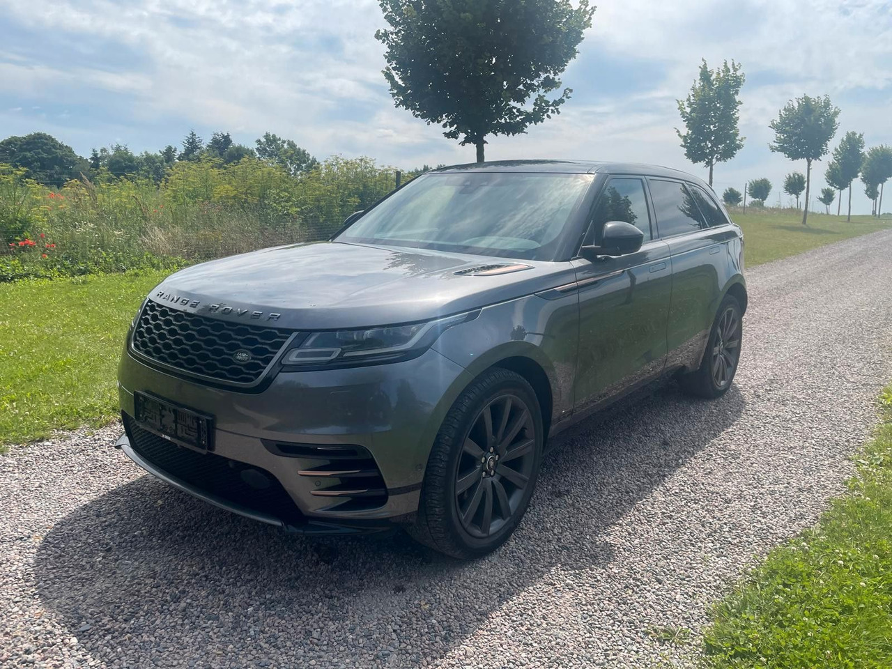 Land Rover Range Rover Velar R-Dynamic 3.0D 4WD Land Rover Velar R-Dynamic 3.0D 4WD *LKW zullasung: 2 sitze - SUV: fotoğraf 1 Land Rover Range Rover Velar R-Dynamic 3.0D 4WD Land Rover Velar R-Dynamic 3.0D 4WD *LKW zullasung: 2 sitze - SUV: fotoğraf 1