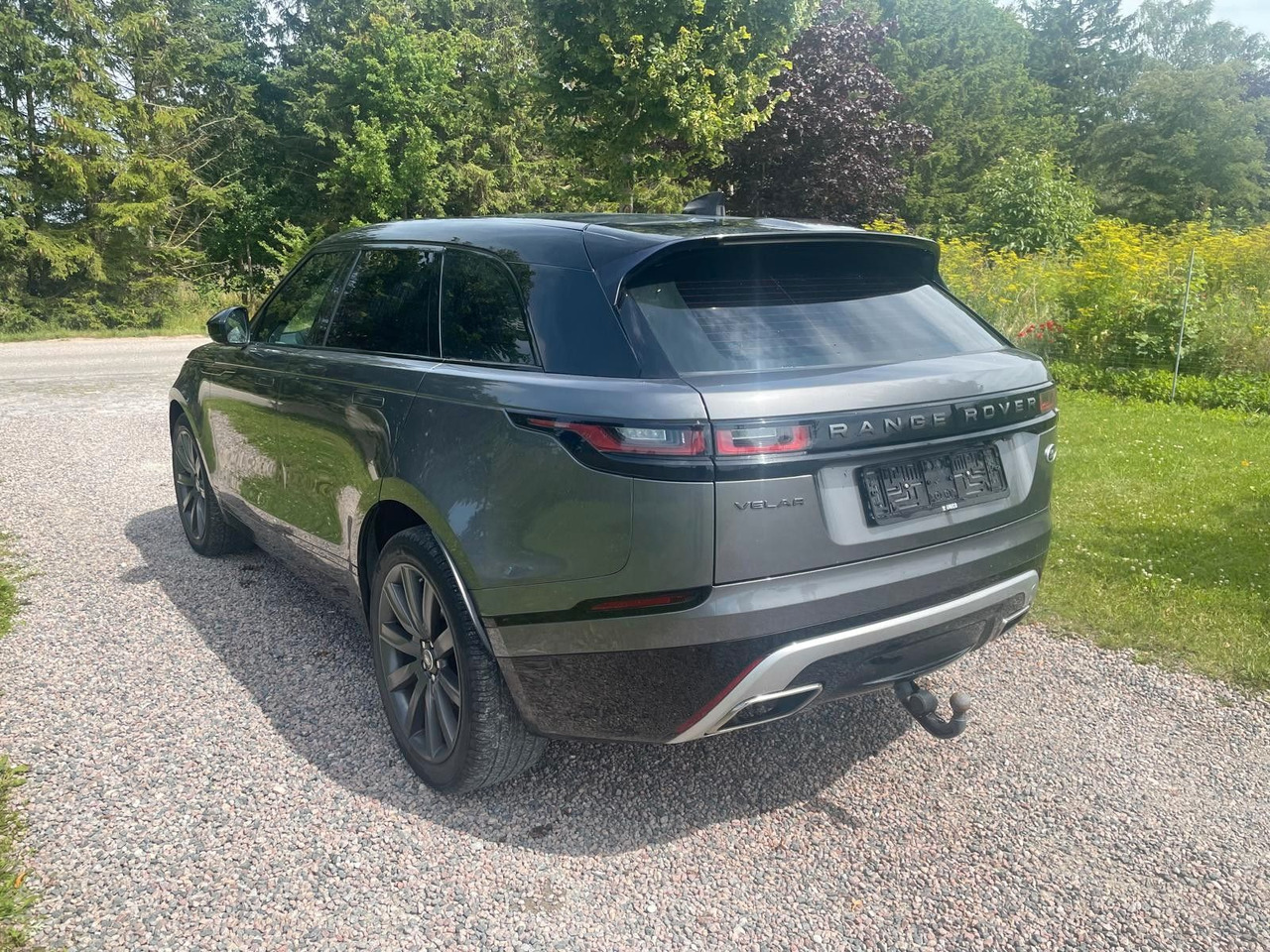 Land Rover Range Rover Velar R-Dynamic 3.0D 4WD Land Rover Velar R-Dynamic 3.0D 4WD *LKW zullasung: 2 sitze - SUV: fotoğraf 4 Land Rover Range Rover Velar R-Dynamic 3.0D 4WD Land Rover Velar R-Dynamic 3.0D 4WD *LKW zullasung: 2 sitze - SUV: fotoğraf 4