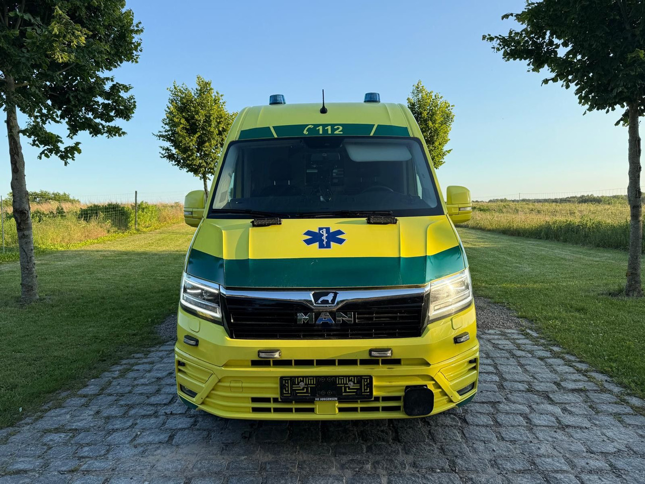 MAN TGE 4.180 Ambulance * 29 800 € netto *RESERVED - Ambulans arabası: fotoğraf 3 MAN TGE 4.180 Ambulance * 29 800 € netto *RESERVED - Ambulans arabası: fotoğraf 3