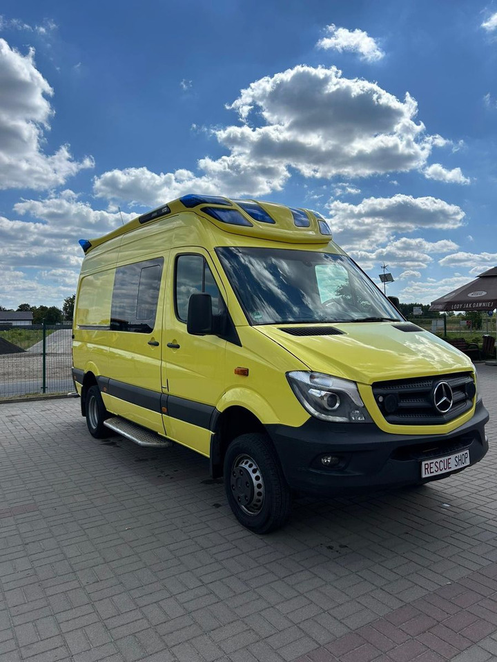 Mercedes-Benz Sprinter 519 CDI 4X4 **Ambulace** - Minivan: fotoğraf 1 Mercedes-Benz Sprinter 519 CDI 4X4 **Ambulace** - Minivan: fotoğraf 1