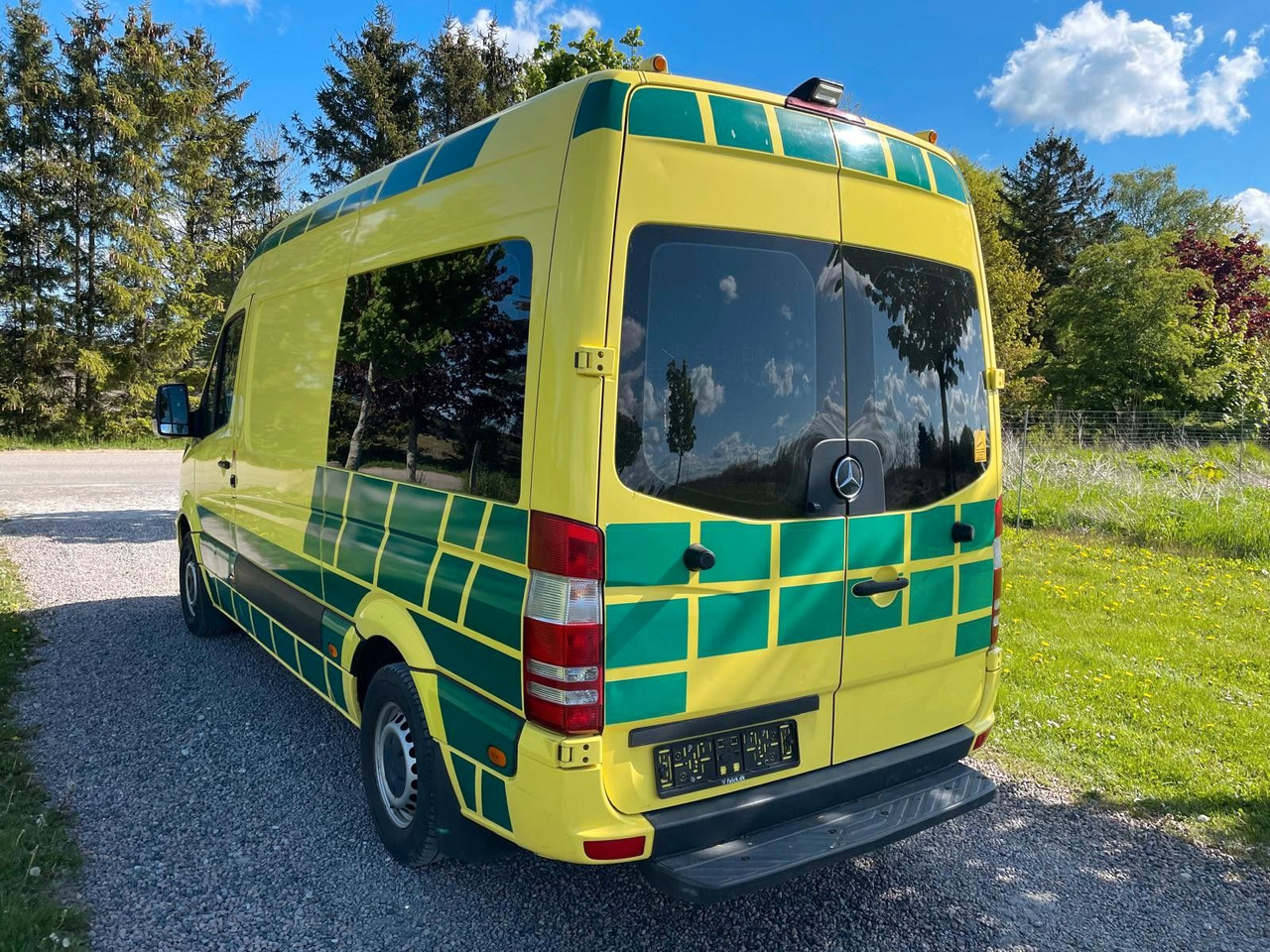Mercedes-Benz Sprinter II Kasten 316 CDI Aut Ambulance* - Ambulans arabası: fotoğraf 3 Mercedes-Benz Sprinter II Kasten 316 CDI Aut Ambulance* - Ambulans arabası: fotoğraf 3