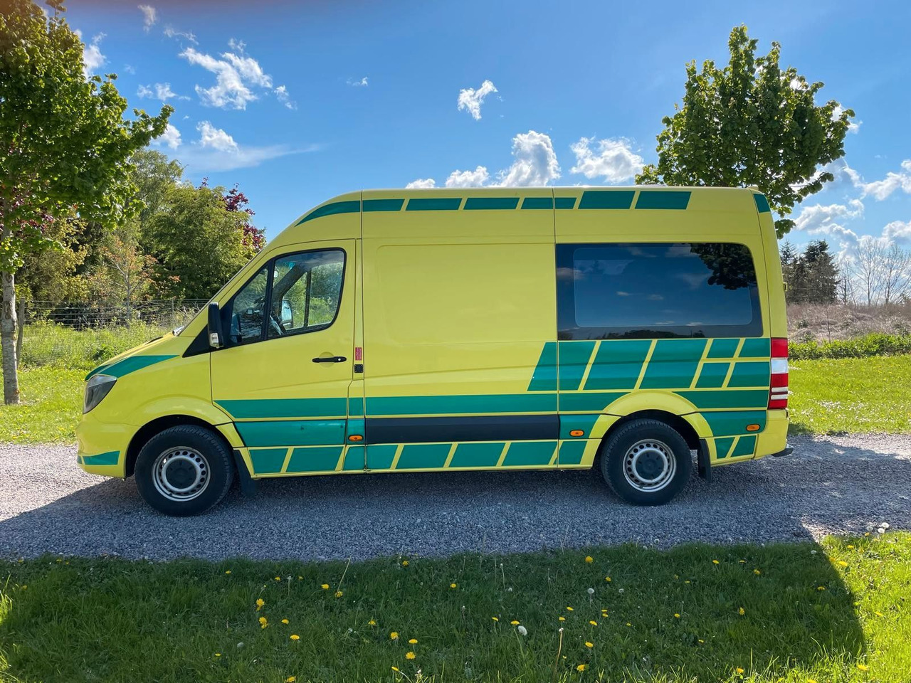 Mercedes-Benz Sprinter II Kasten 316 CDI Aut Ambulance* - Ambulans arabası: fotoğraf 2 Mercedes-Benz Sprinter II Kasten 316 CDI Aut Ambulance* - Ambulans arabası: fotoğraf 2