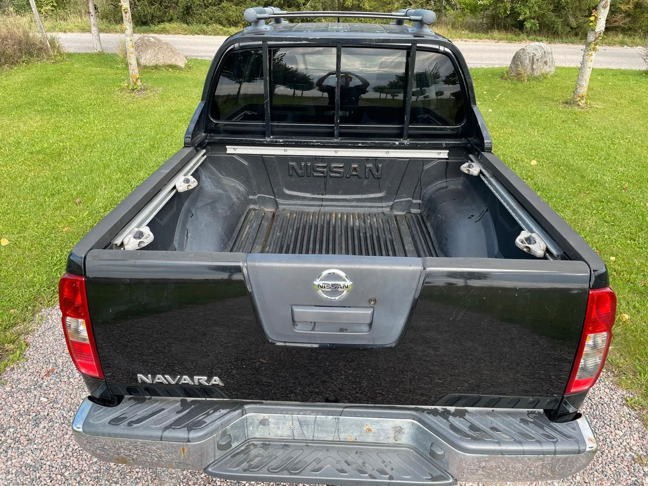 Nissan Navara Pickup Double Cab LE V6 4x4 LB - SUV: fotoğraf 5 Nissan Navara Pickup Double Cab LE V6 4x4 LB - SUV: fotoğraf 5