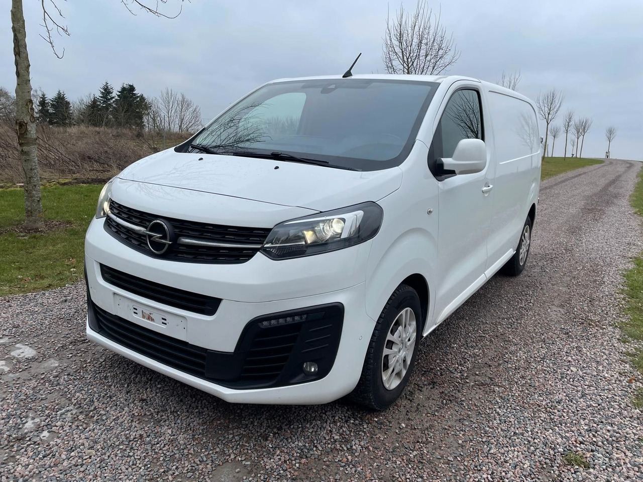 Opel Vivaro Kasten Edition M L2 2.0 Opel Vivaro 2.0 CDTI Edition M L2 *9400€ netto - Küçük panelvan: fotoğraf 2 Opel Vivaro Kasten Edition M L2 2.0 Opel Vivaro 2.0 CDTI Edition M L2 *9400€ netto - Küçük panelvan: fotoğraf 2