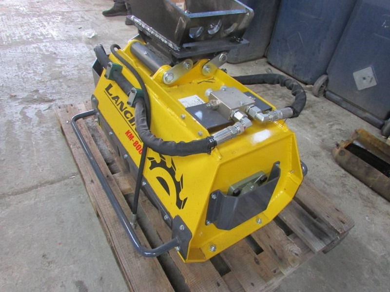 Lancini KM 800 Mulcher MS 03 / Neu / 2.100 EUR - Ataşman - İş makinaları: fotoğraf 3 Lancini KM 800 Mulcher MS 03 / Neu / 2.100 EUR - Ataşman - İş makinaları: fotoğraf 3