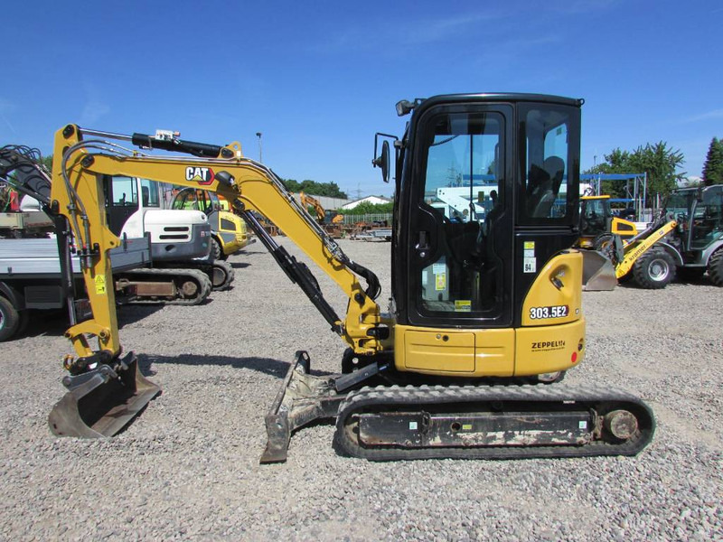 Cat 303.5 E2 CR Minibagger 33.000 EUR - Mini ekskavatör: fotoğraf 1 Cat 303.5 E2 CR Minibagger 33.000 EUR - Mini ekskavatör: fotoğraf 1