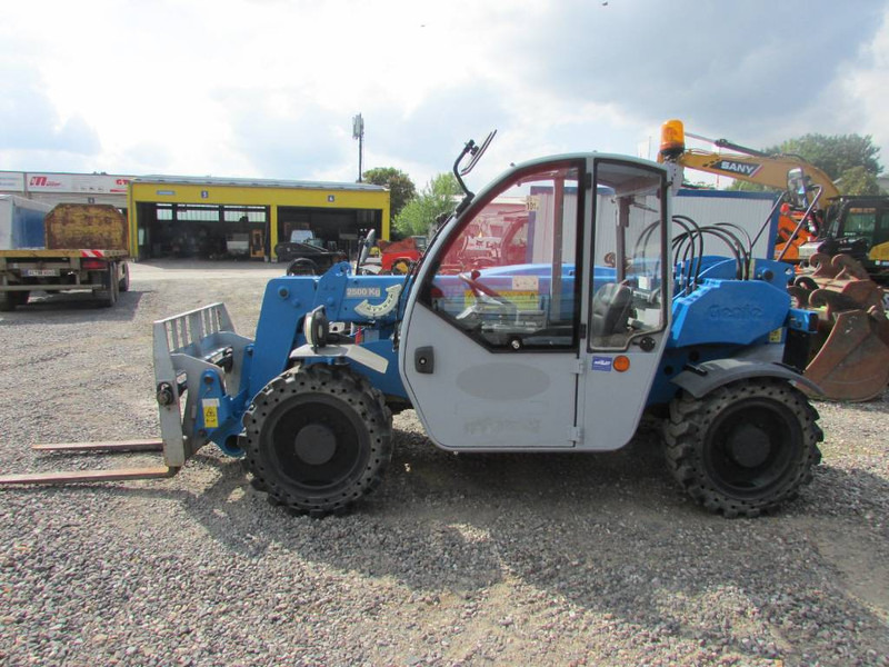 Genie GTH 2506 Teleskoplader 27.500 EUR - Teleskopik yükleyici: fotoğraf 1 Genie GTH 2506 Teleskoplader 27.500 EUR - Teleskopik yükleyici: fotoğraf 1