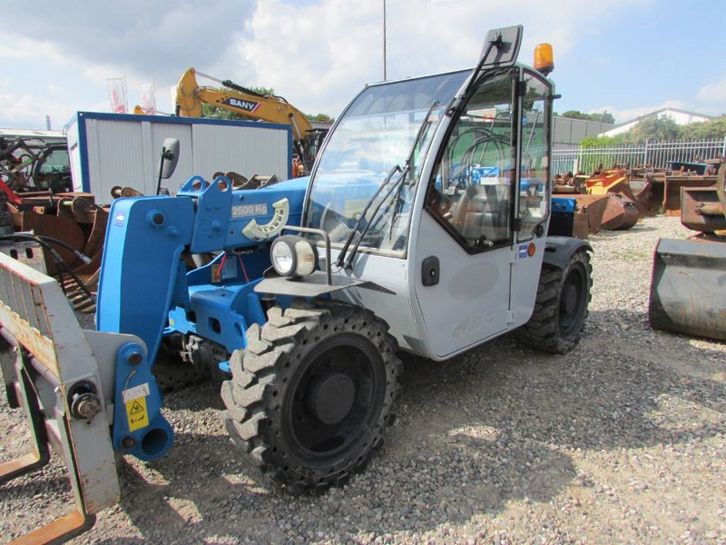 Genie GTH 2506 Teleskoplader 27.500 EUR - Teleskopik yükleyici: fotoğraf 2 Genie GTH 2506 Teleskoplader 27.500 EUR - Teleskopik yükleyici: fotoğraf 2