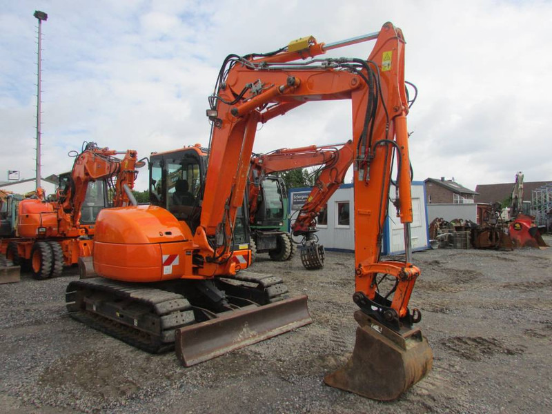 Komatsu PC 80 MR-3 Kettenbagger 31.000 EUR - Mini ekskavatör: fotoğraf 3 Komatsu PC 80 MR-3 Kettenbagger 31.000 EUR - Mini ekskavatör: fotoğraf 3