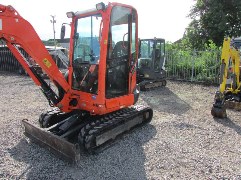 Kubota U 27-4 Minibagger 21.500 EUR - Mini ekskavatör: fotoğraf 2 Kubota U 27-4 Minibagger 21.500 EUR - Mini ekskavatör: fotoğraf 2