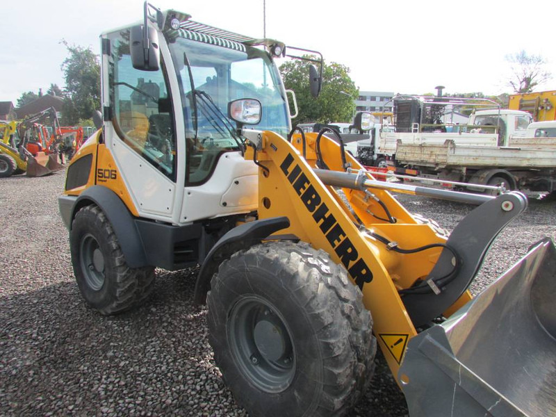 Liebherr L 506 Compact Radlader 46.500 EUR netto L506C - Tekerlekli yükleyici: fotoğraf 3 Liebherr L 506 Compact Radlader 46.500 EUR netto L506C - Tekerlekli yükleyici: fotoğraf 3