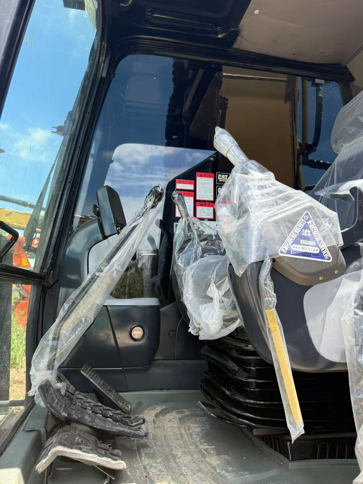 CAT 320D2 - Paletli ekskavatör: fotoğraf 4 CAT 320D2 - Paletli ekskavatör: fotoğraf 4