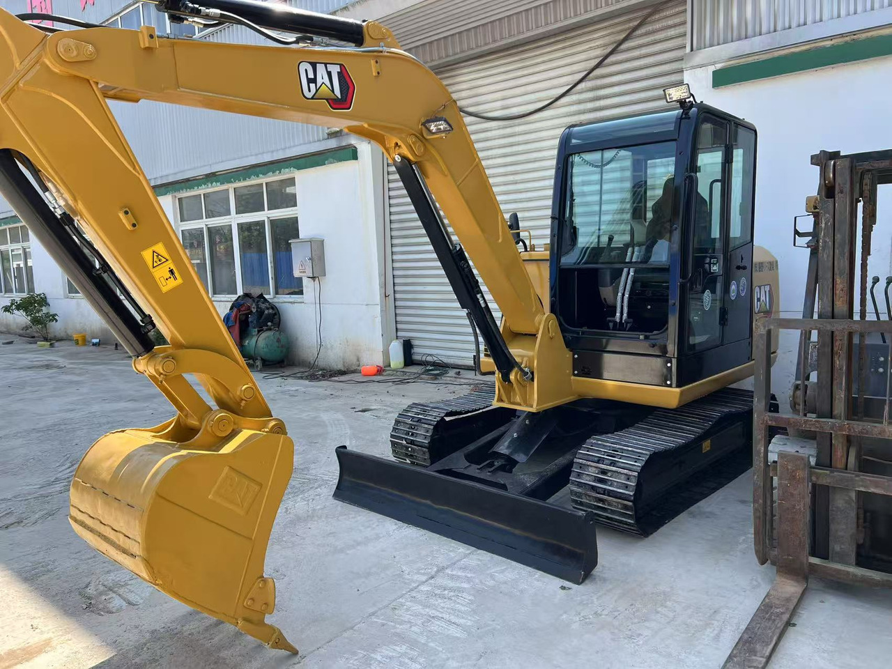 CATERPILLAR 305.5E2 - Mini ekskavatör: fotoğraf 3 CATERPILLAR 305.5E2 - Mini ekskavatör: fotoğraf 3
