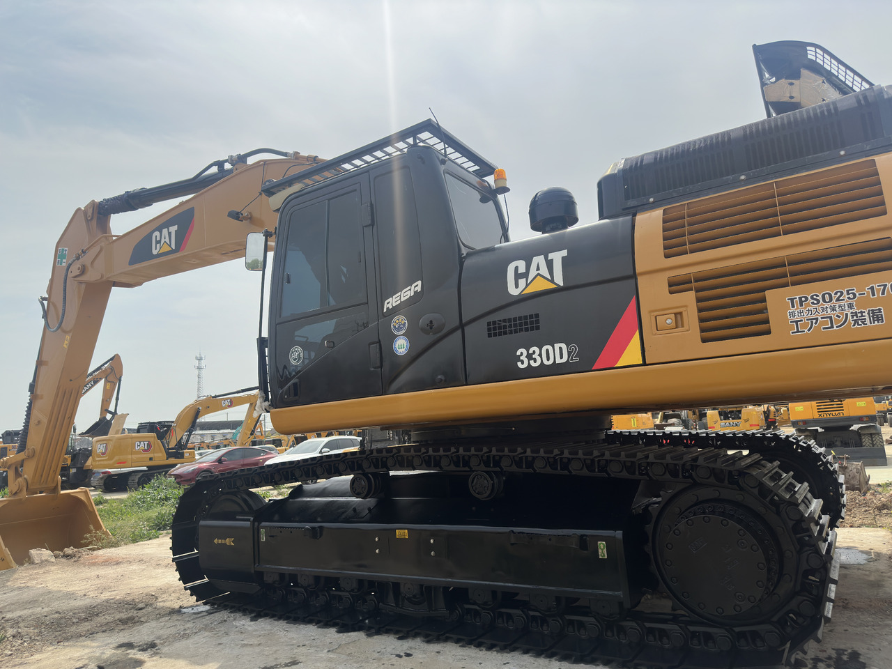 CATERPILLAR 330D2 - Paletli ekskavatör: fotoğraf 1 CATERPILLAR 330D2 - Paletli ekskavatör: fotoğraf 1