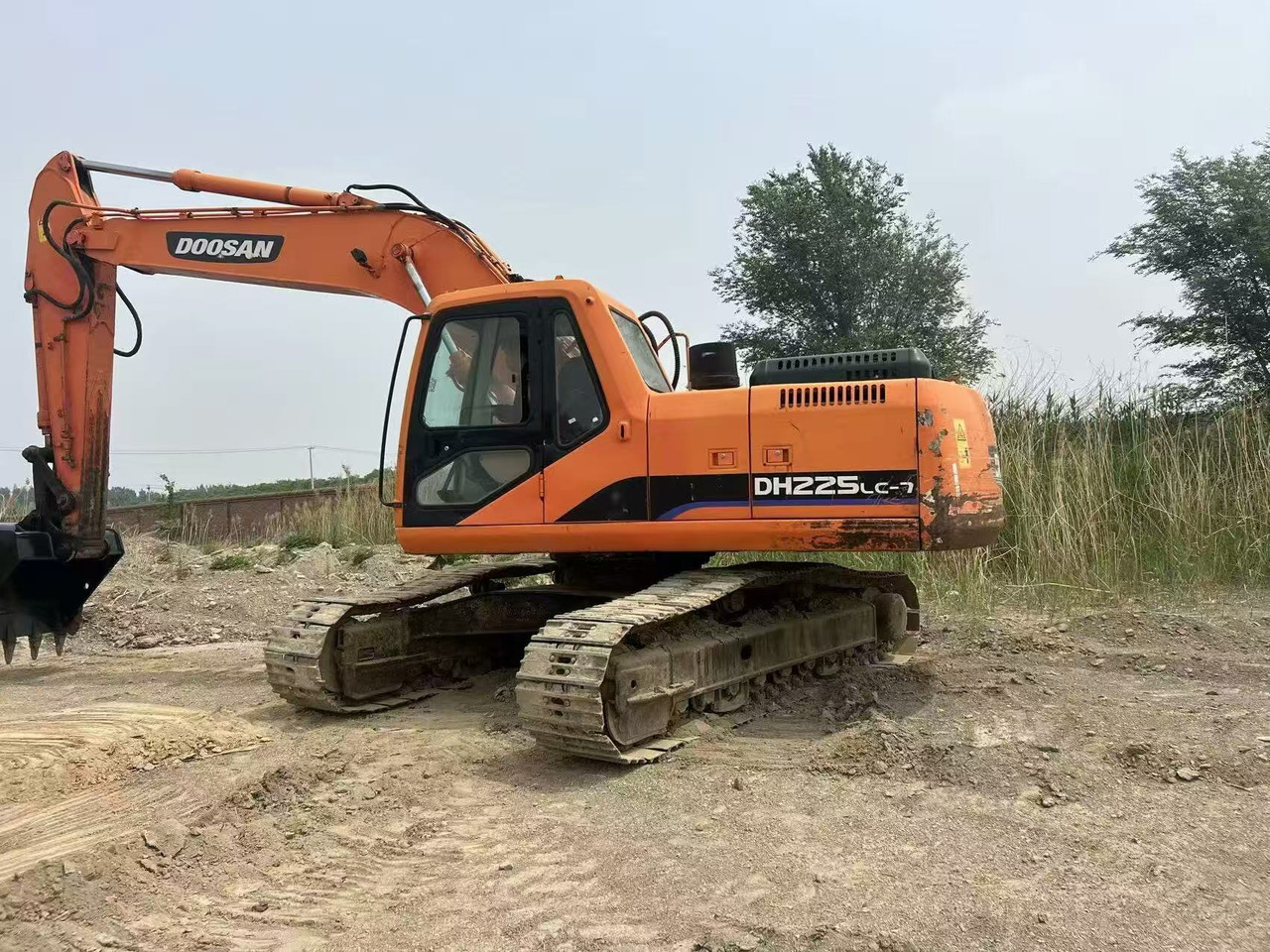 DOOSAN DH225LC-7 - Paletli ekskavatör: fotoğraf 4 DOOSAN DH225LC-7 - Paletli ekskavatör: fotoğraf 4