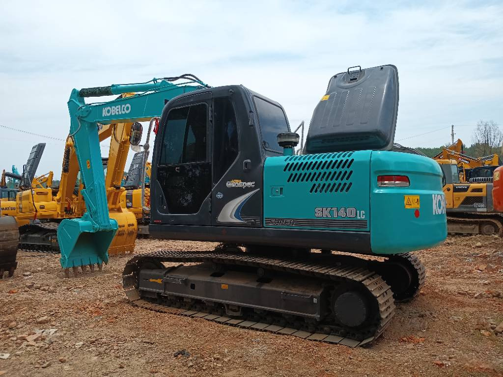 KOBELCO SK140 - Paletli ekskavatör: fotoğraf 4 KOBELCO SK140 - Paletli ekskavatör: fotoğraf 4