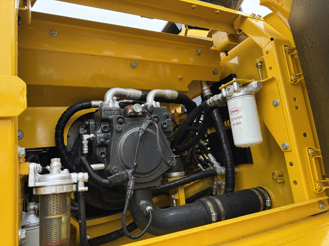 KOMATSU PC160 - Paletli ekskavatör: fotoğraf 5 KOMATSU PC160 - Paletli ekskavatör: fotoğraf 5