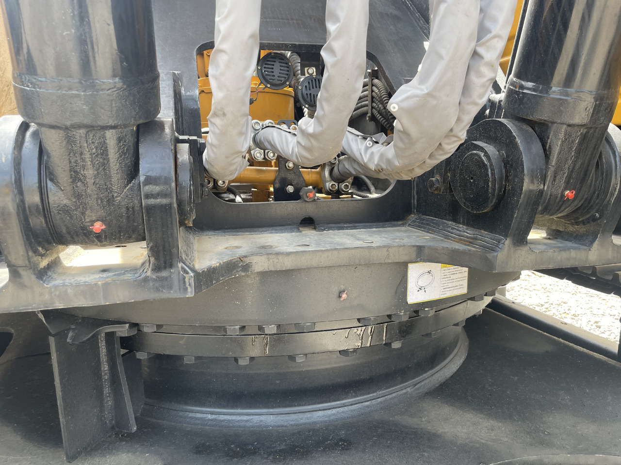 Paletli ekskavatör SANY SY365H: fotoğraf 11