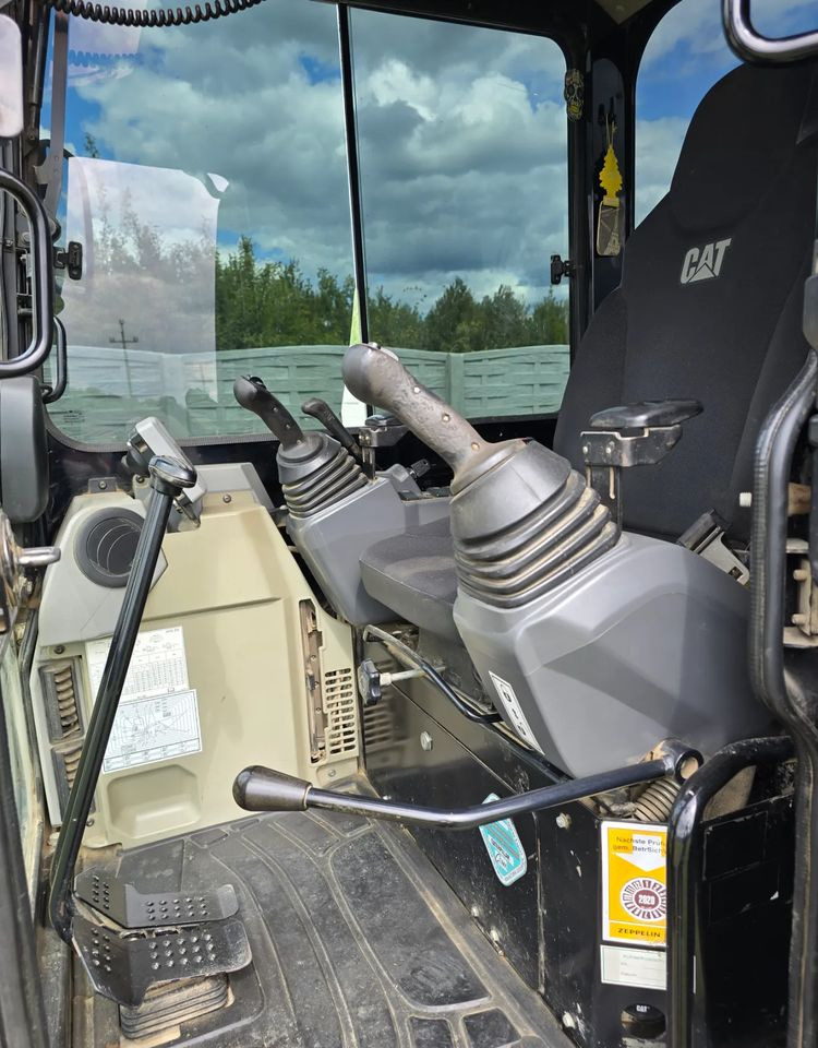 Caterpillar - Paletli ekskavatör: fotoğraf 3 Caterpillar - Paletli ekskavatör: fotoğraf 3