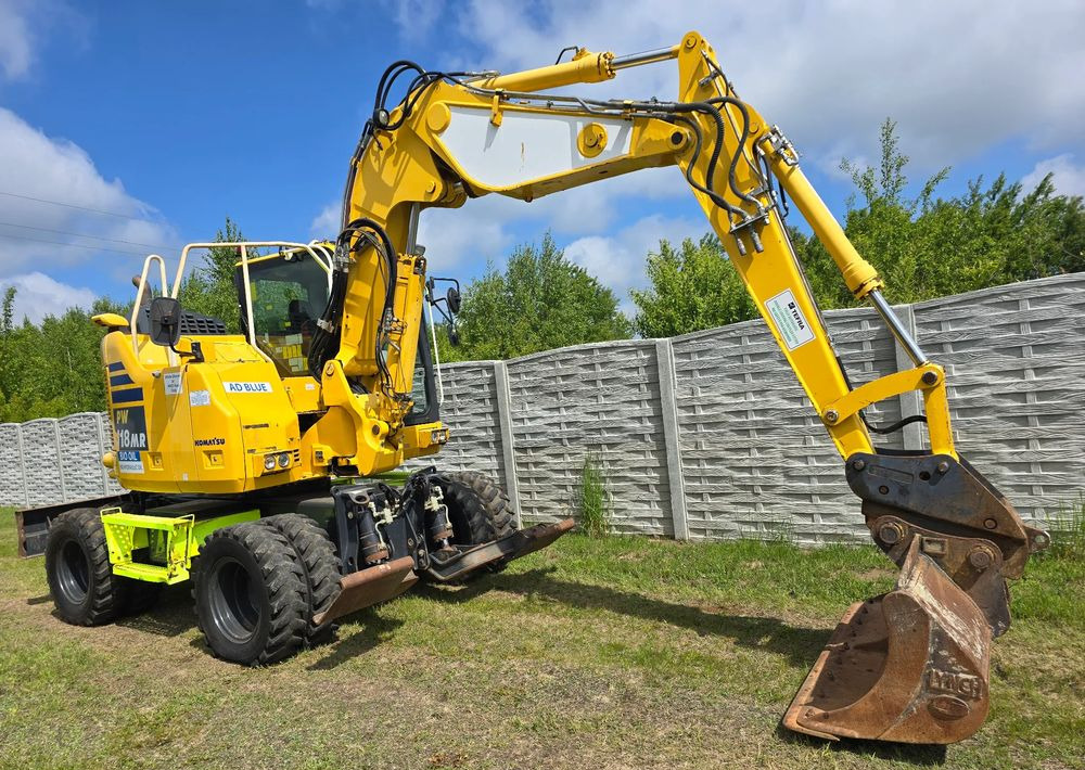 Komatsu - Tekerlekli ekskavatör: fotoğraf 2 Komatsu - Tekerlekli ekskavatör: fotoğraf 2