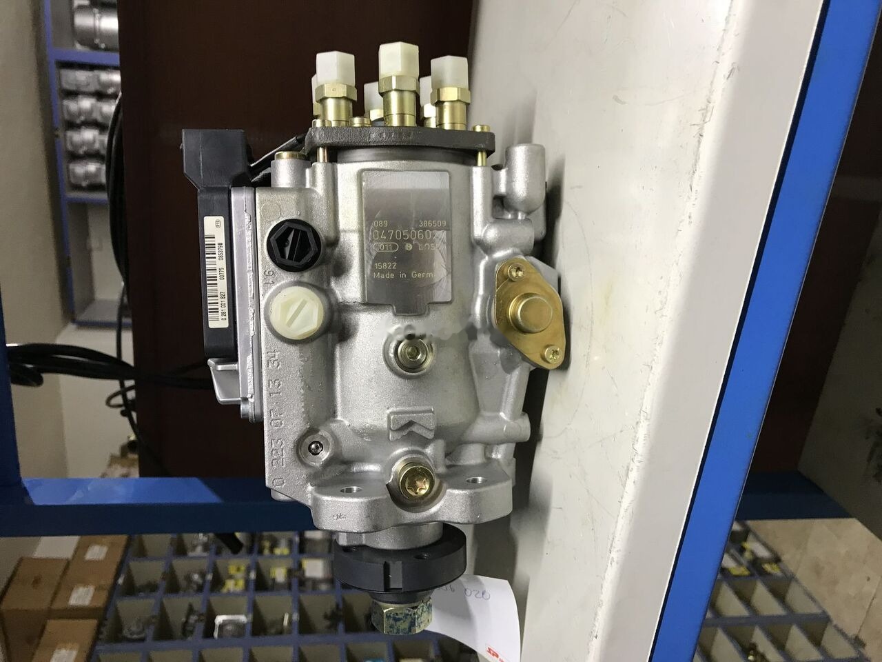 Bosch 2018 51965010612 MAN - Yakıt pompasi - Kamyon: fotoğraf 1 Bosch 2018 51965010612 MAN - Yakıt pompasi - Kamyon: fotoğraf 1