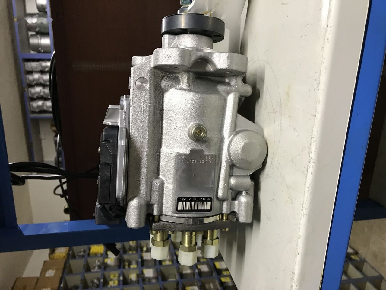 Bosch 2018 51965010612 MAN - Yakıt pompasi - Kamyon: fotoğraf 3 Bosch 2018 51965010612 MAN - Yakıt pompasi - Kamyon: fotoğraf 3