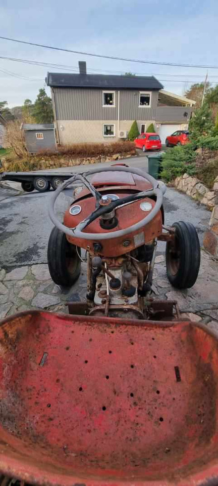 1958 Massey Ferguson MF 35 traktor (rep.-objekt) - Traktör: fotoğraf 2 1958 Massey Ferguson MF 35 traktor (rep.-objekt) - Traktör: fotoğraf 2