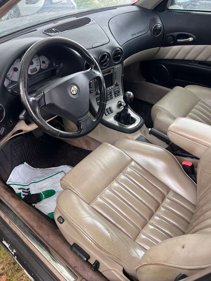 1999 Alfa Romeo 166 - Sedan araba: fotoğraf 4 1999 Alfa Romeo 166 - Sedan araba: fotoğraf 4