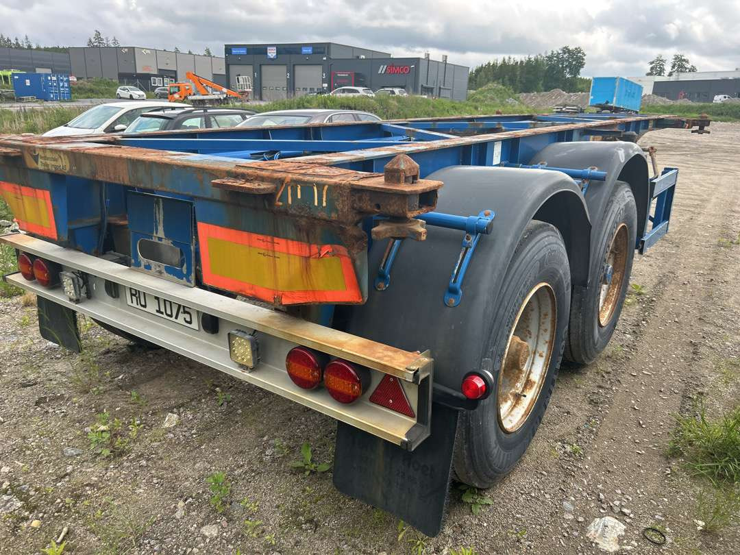 2004 Container-henger TURBO`HOET CONTAINERSEMITRAILER EU-godkjent - Konteynır taşıyıcı/ Yedek karoser dorse: fotoğraf 3 2004 Container-henger TURBO`HOET CONTAINERSEMITRAILER EU-godkjent - Konteynır taşıyıcı/ Yedek karoser dorse: fotoğraf 3