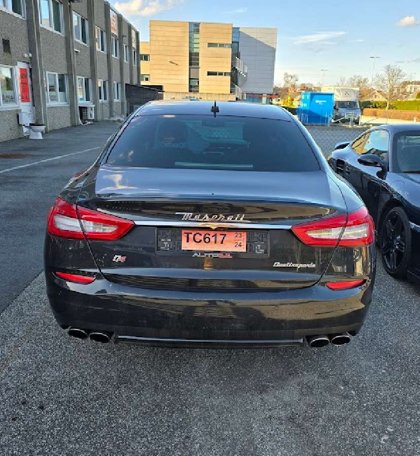 2014 Maserati Quattroporte S Q4 3.0L twin-turbo V6 // 411 hk // AWD // Automat - Sedan araba: fotoğraf 5 2014 Maserati Quattroporte S Q4 3.0L twin-turbo V6 // 411 hk // AWD // Automat - Sedan araba: fotoğraf 5