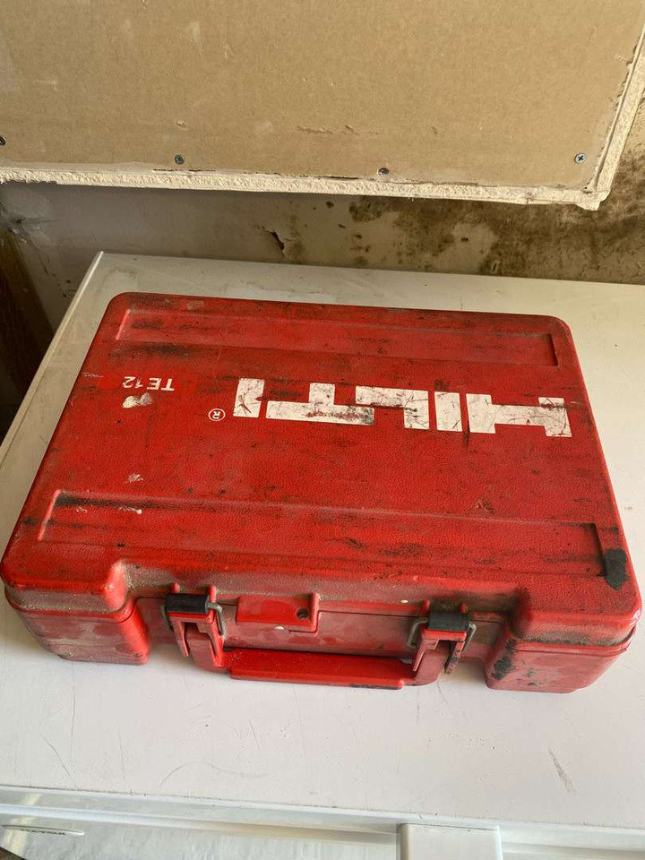 Hilti TE12 Borhammer - Garaj ekipman: fotoğraf 4 Hilti TE12 Borhammer - Garaj ekipman: fotoğraf 4