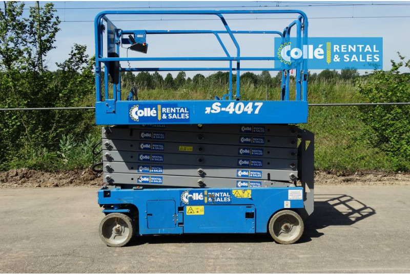 Genie GS 4047 | 2012 - Makasli platform: fotoğraf 1 Genie GS 4047 | 2012 - Makasli platform: fotoğraf 1