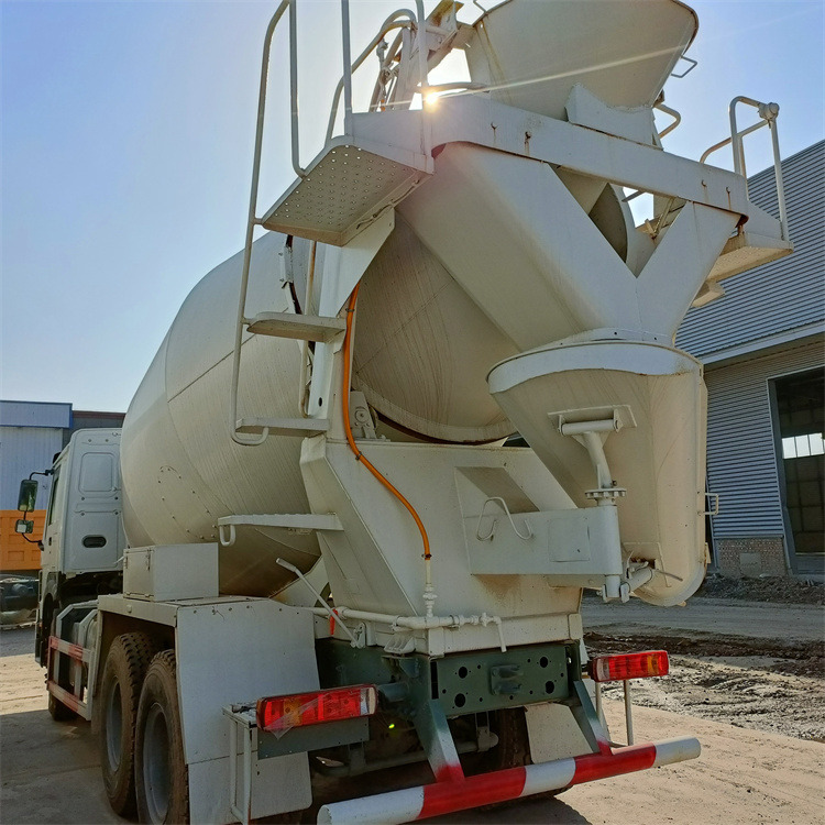 SINOTRUCK HOWO  finansal kiralama SINOTRUCK HOWO: fotoğraf 6