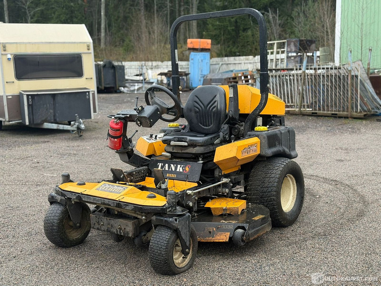 Cub Cadet 6032 TANK suurteholeikkuri Dieselmoottorilla!, Jyväskylä - Çim biçme makinesi: fotoğraf 1 Cub Cadet 6032 TANK suurteholeikkuri Dieselmoottorilla!, Jyväskylä - Çim biçme makinesi: fotoğraf 1