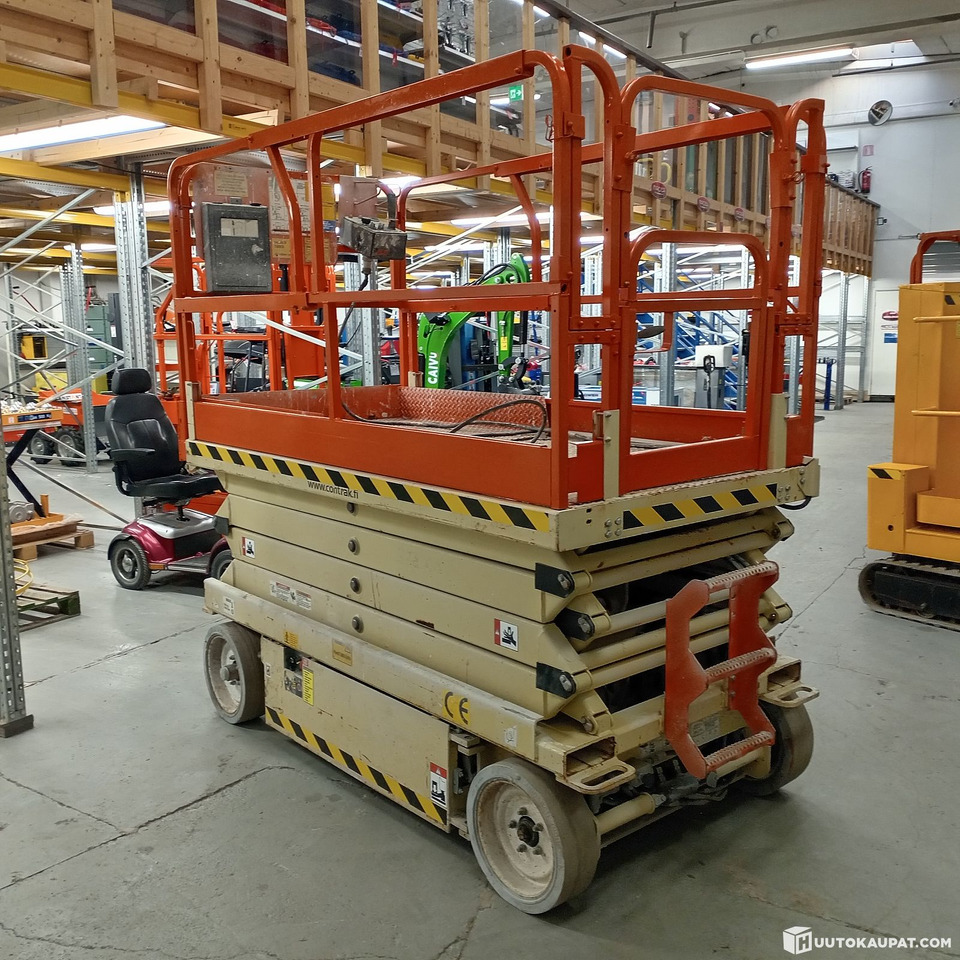 JLG 2646 E2 Akkukäyttöinen saksilavanostin, Hollola - Makasli platform: fotoğraf 3 JLG 2646 E2 Akkukäyttöinen saksilavanostin, Hollola - Makasli platform: fotoğraf 3