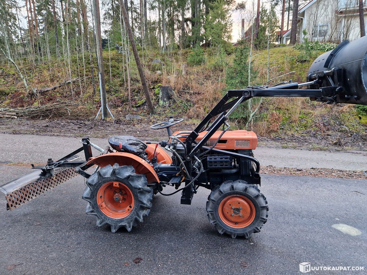 Kubota B6000, Lahti - Küçük traktör: fotoğraf 2 Kubota B6000, Lahti - Küçük traktör: fotoğraf 2