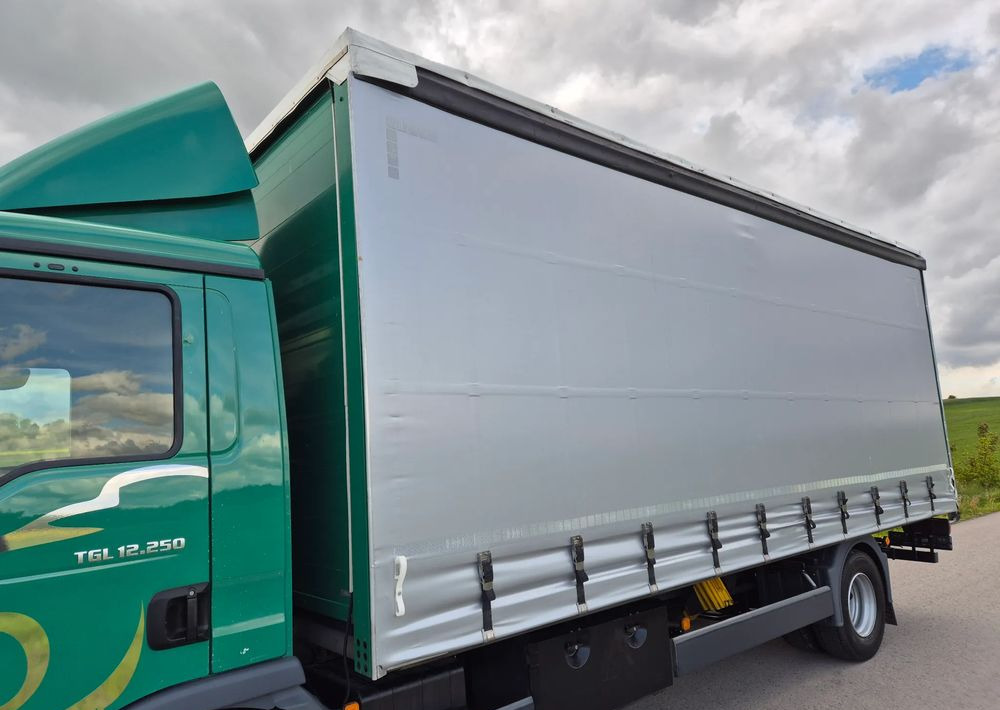 MAN TGL 12.250 6.2m AUTOMAT KLIMA z Niemiec ESP nowe opony EURO 6 / 4.75 rozstaw / zawiesie na wózek widłowy / TOP STAN / okazja nauka jazdy MOŻLIWOŚĆ DOSTOSOWANIA 12t - Tenteli kamyon: fotoğraf 4 MAN TGL 12.250 6.2m AUTOMAT KLIMA z Niemiec ESP nowe opony EURO 6 / 4.75 rozstaw / zawiesie na wózek widłowy / TOP STAN / okazja nauka jazdy MOŻLIWOŚĆ DOSTOSOWANIA 12t - Tenteli kamyon: fotoğraf 4