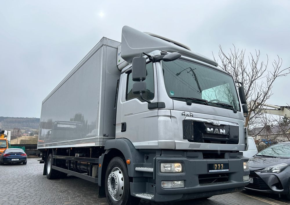 MAN TGM 18.290 TK 1200 R Spectrum THERMO King z Niemiec 8m / 20 palet / winda Klima / OKAZJA - Refrijeratör kamyon: fotoğraf 3 MAN TGM 18.290 TK 1200 R Spectrum THERMO King z Niemiec 8m / 20 palet / winda Klima / OKAZJA - Refrijeratör kamyon: fotoğraf 3