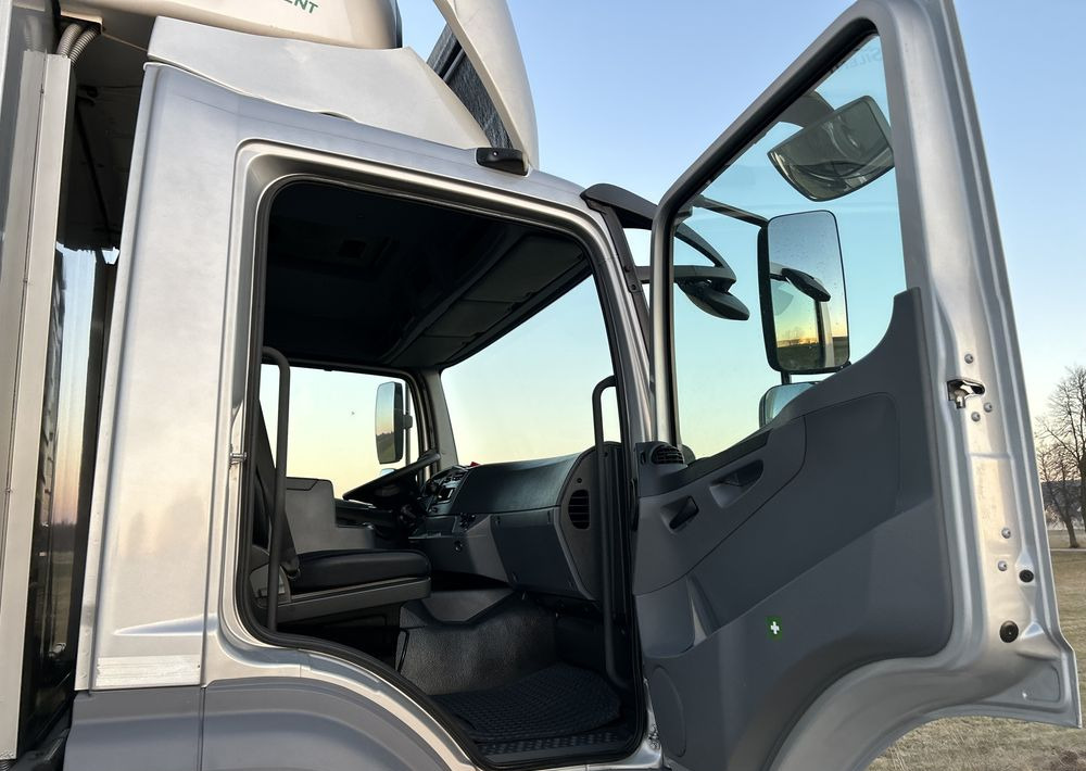 Mercedes-Benz Axor 1824 237000km !! TOP 8m 20 palet / z Niemiec / Euro 5 ! / agregat Carrier Supra 950 - Refrijeratör kamyon: fotoğraf 5 Mercedes-Benz Axor 1824 237000km !! TOP 8m 20 palet / z Niemiec / Euro 5 ! / agregat Carrier Supra 950 - Refrijeratör kamyon: fotoğraf 5