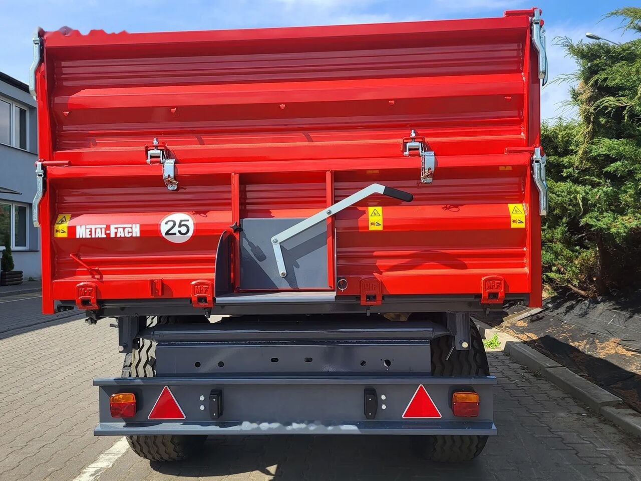 Metal-Fach T703A/3 – 5t - Damperli traktör römorku: fotoğraf 3 Metal-Fach T703A/3 – 5t - Damperli traktör römorku: fotoğraf 3
